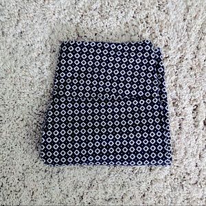 suavé tummy control patterned capri leggings